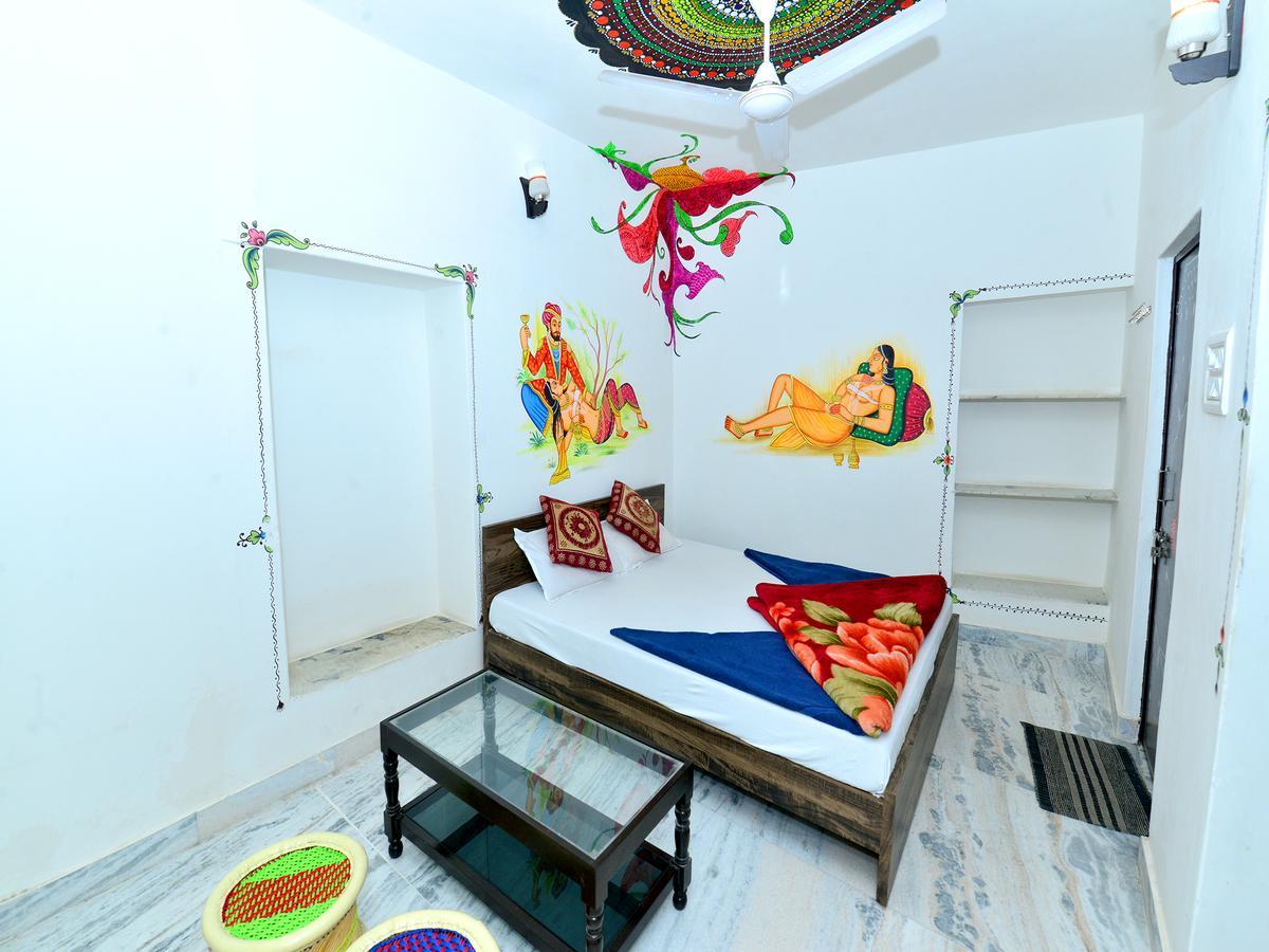 L G Guest House Jodhpur  Rum bild